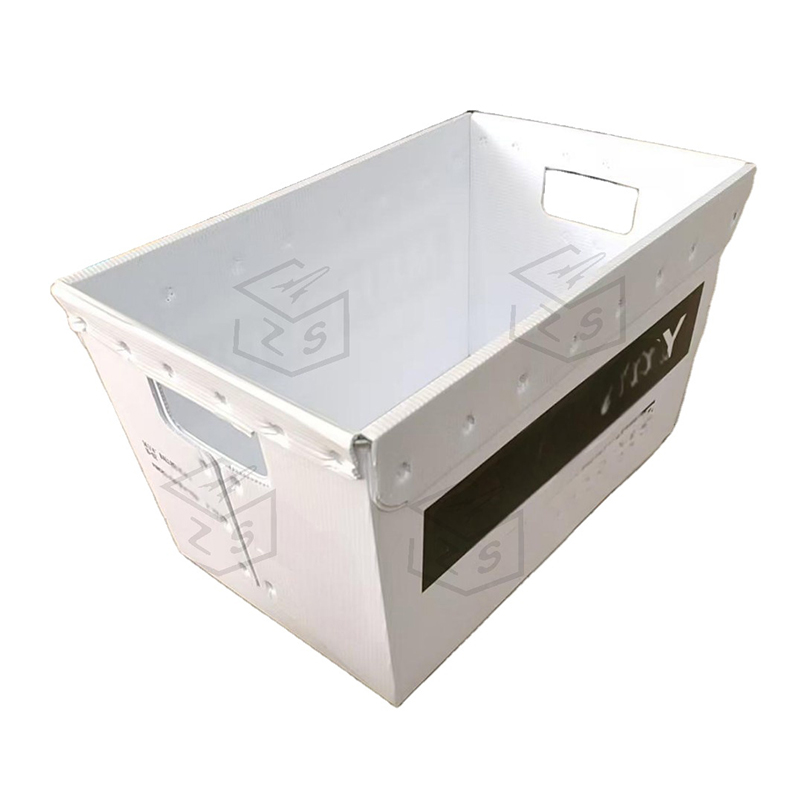 Recyklovatelný obal z vlnité plastové pošty