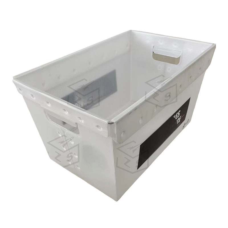 Recyklovatelný obal z vlnité plastové pošty